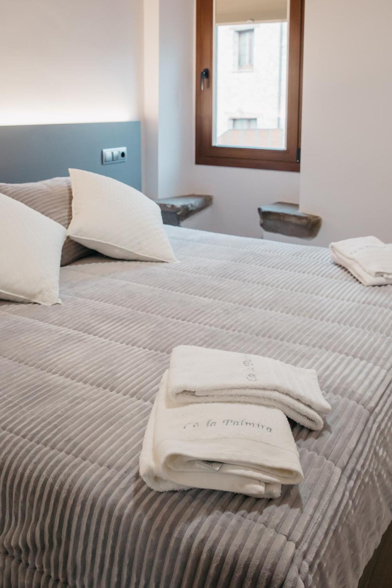 Apartaments Rurals Cala Palmira Alpens Ngoại thất bức ảnh